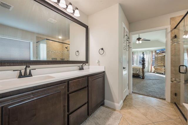 Building Photo - 335 Bluewood Dr