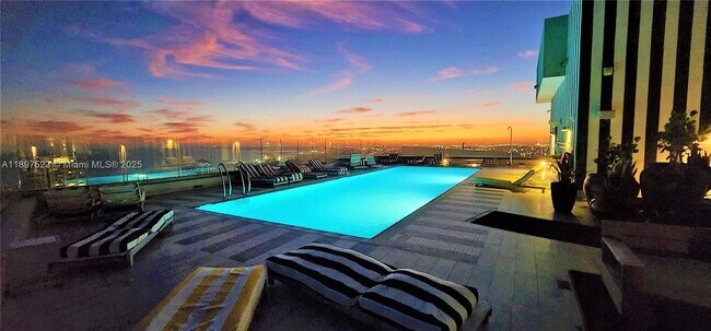 Building Photo - 1300 S Miami Ave