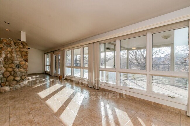 Building Photo - 1913 Wallenberg Dr