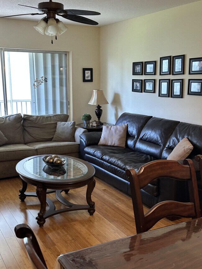 Building Photo - 650 Snug Harbor Dr