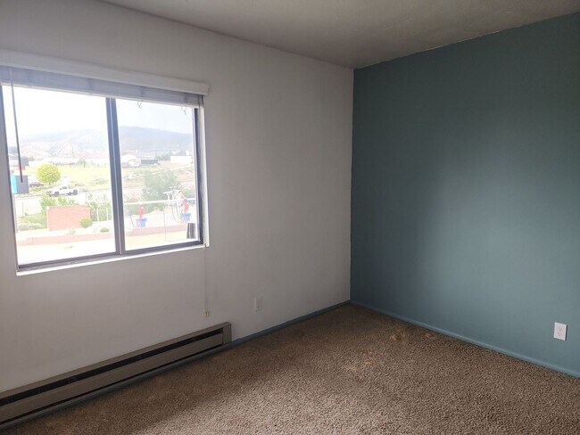 Building Photo - 171 College Way