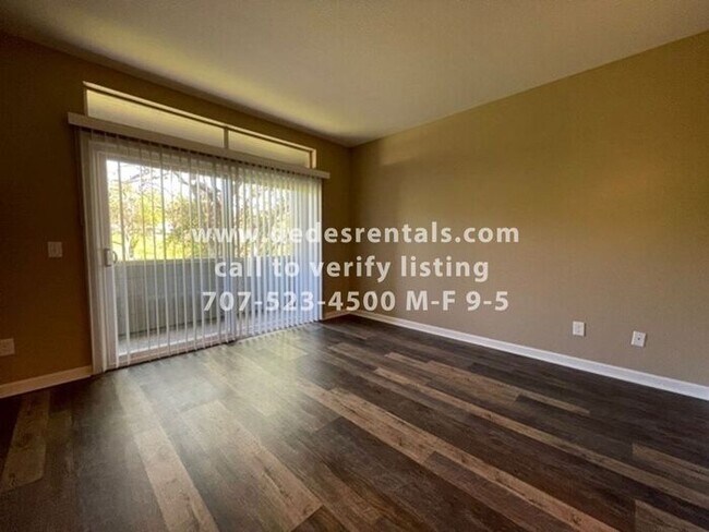 Building Photo - 2038 Stonefield Ln