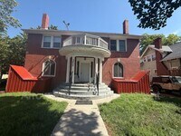 Building Photo - 2800 P St