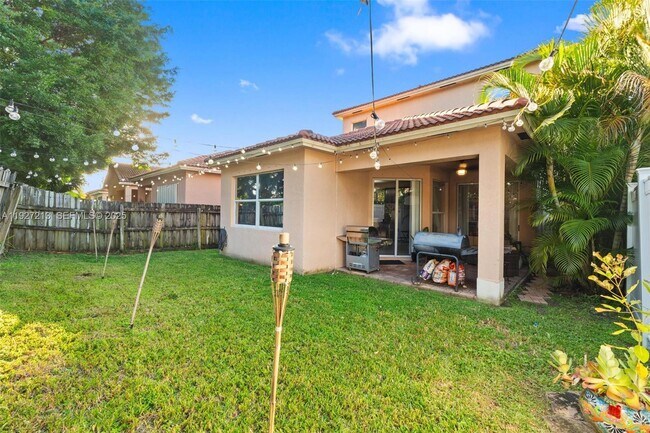 Building Photo - 2281 NE 37th Rd