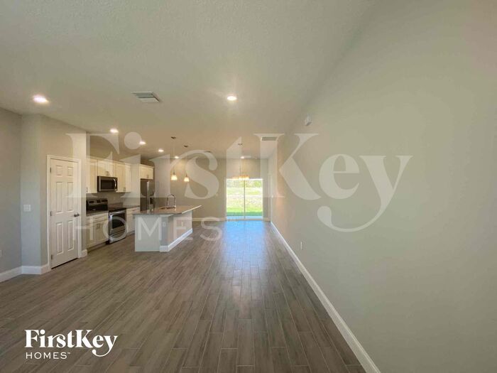Building Photo - 2190 Rock Dr