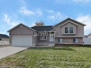 Building Photo - 1470 S 1525 W