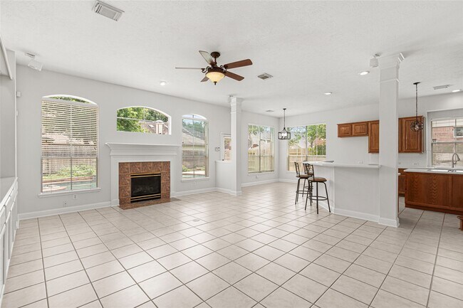 Building Photo - 1807 Rustic Hills Ct