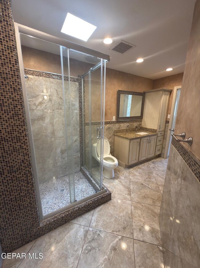 Building Photo - 6115 Tesuque Dr