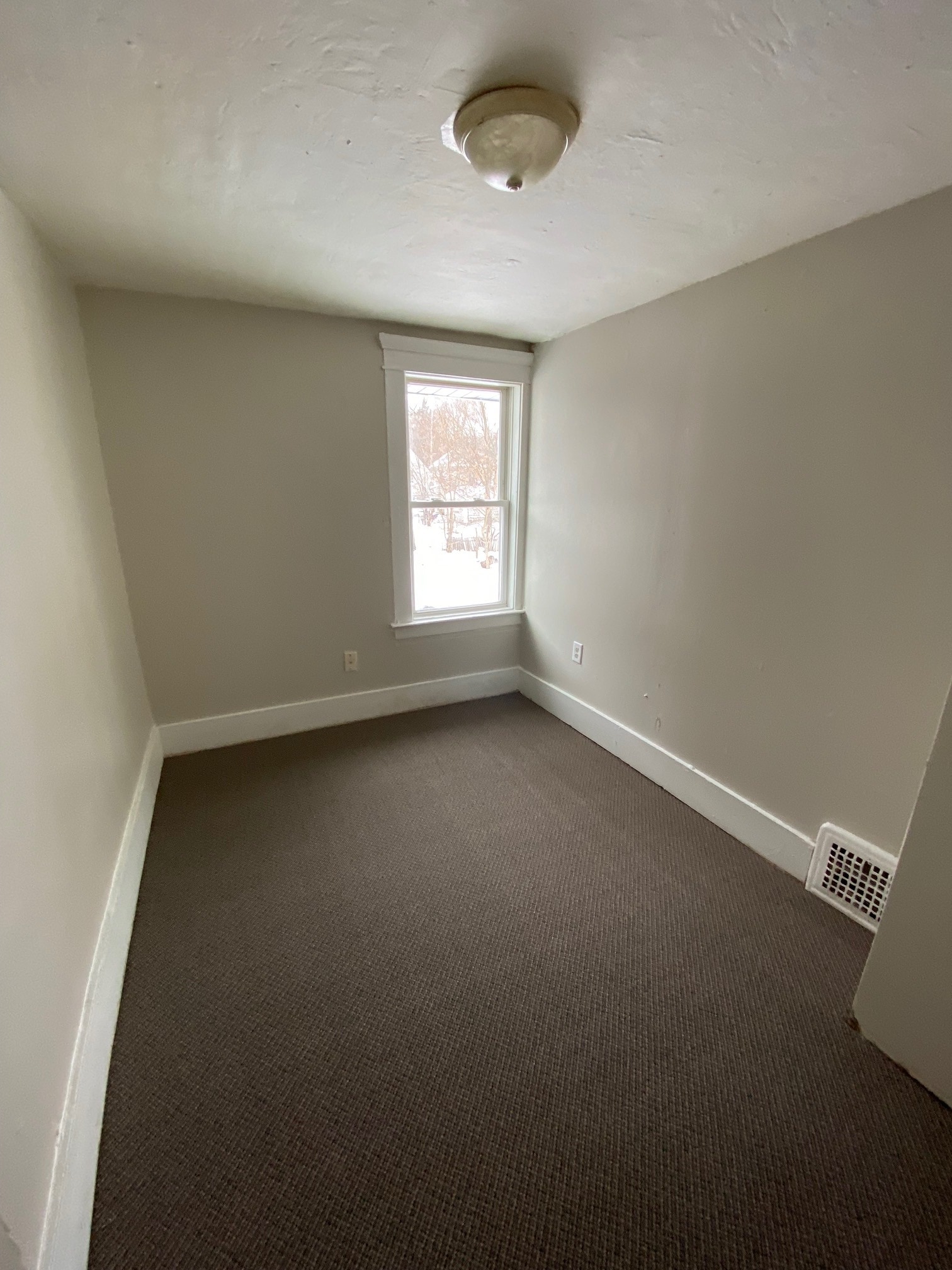 Bedroom - 539 Isbell St