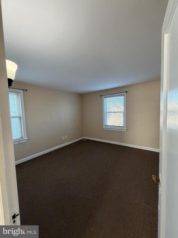 Building Photo - 973 S Olden Ave