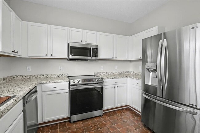 Building Photo - 102 Weatherstone Square Dr