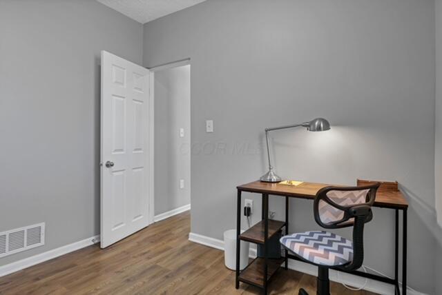 Building Photo - 745 Sullivant Ave