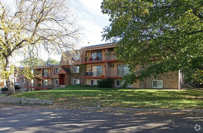Primary Photo - 1325 Jersey Ave S