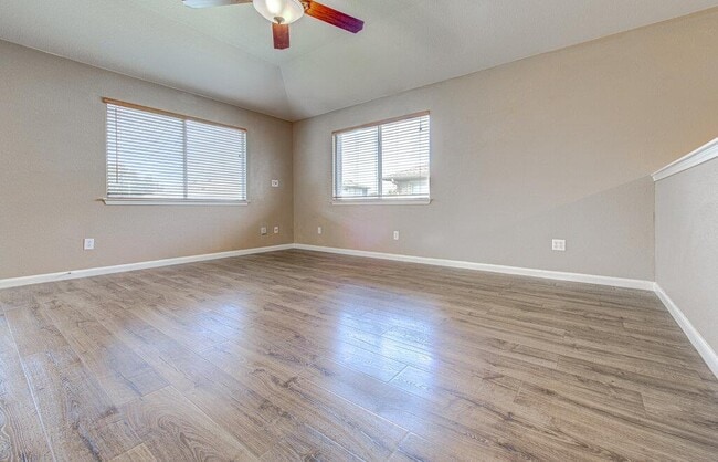 Building Photo - 1111 Whitley Dr