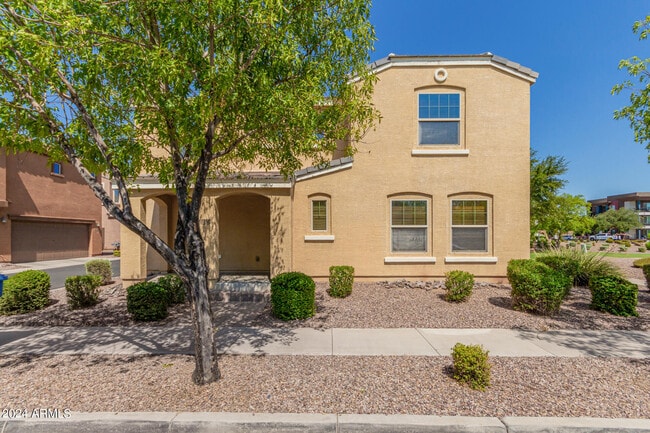 Primary Photo - 2261 S Ponderosa Dr