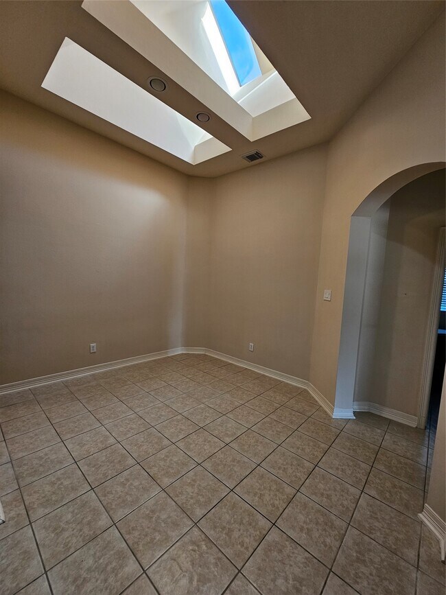 Building Photo - 3218 Waters Edge Dr