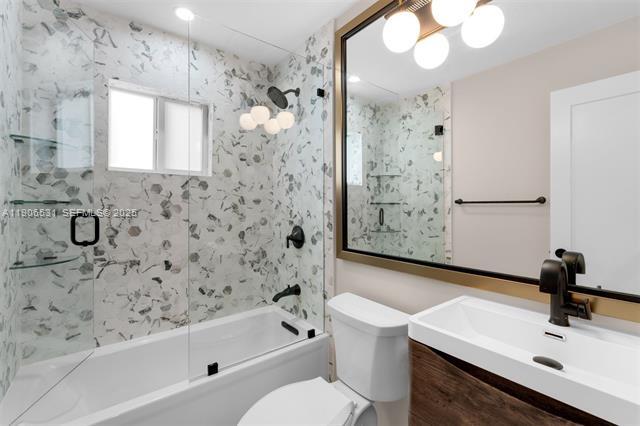 Building Photo - 6701 SW 49th Ter