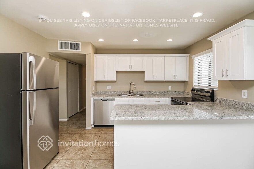 Building Photo - 113 N Jade Cir