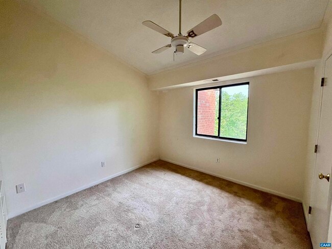 Building Photo - 116 Turtle Creek Rd