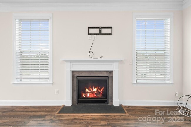 Building Photo - 196 Longleaf Dr