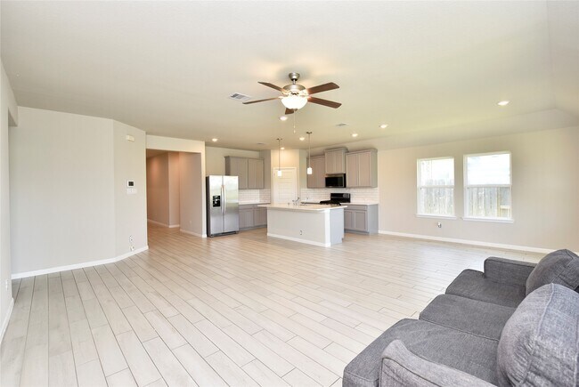 Building Photo - 1214 Oak Barrel Run