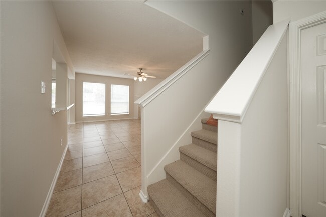 Building Photo - 5119 Moss Garden Ln