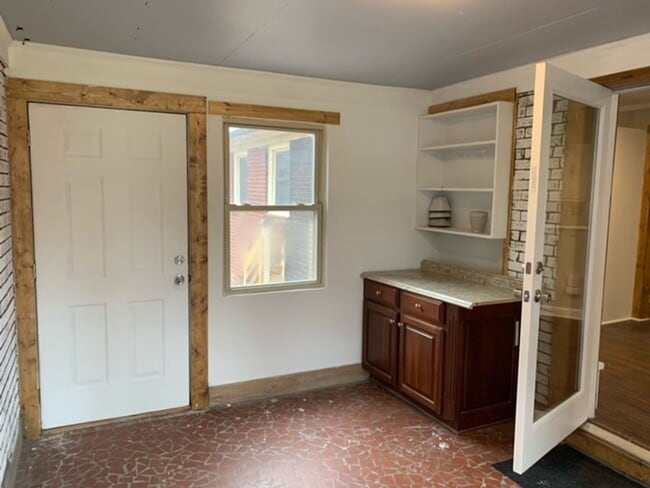 Building Photo - Welcome to this adorable 3-bed, 2-bath brick ranch, nestled in the heart of Gastonia, NC