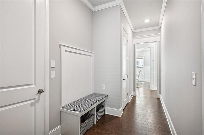 Building Photo - 4203 N Carver Dr