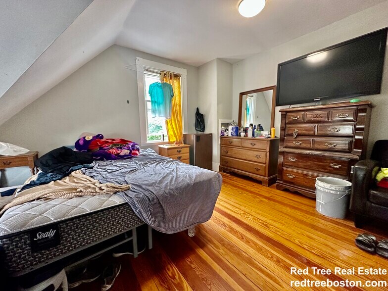 Building Photo - 17 Stratton Ter