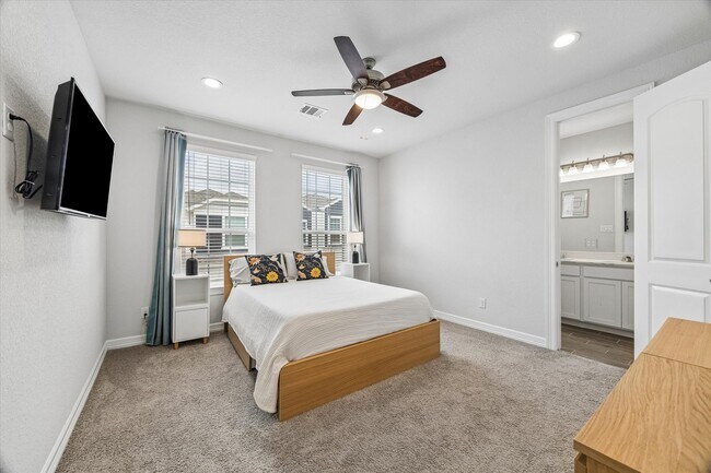 Building Photo - 1514 Canter Bayou Way
