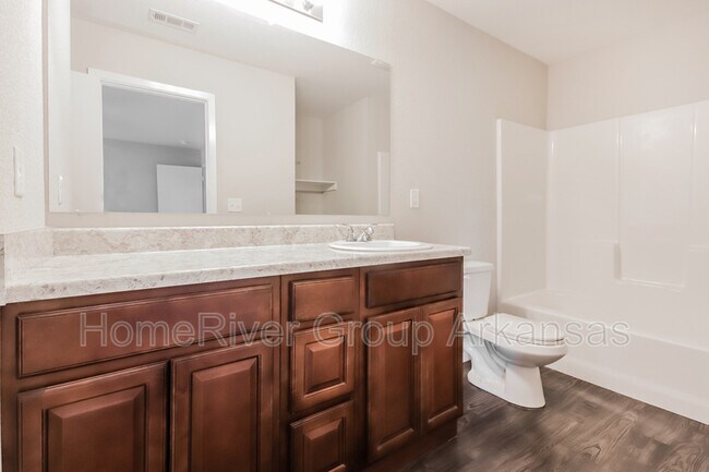 Building Photo - 3816 Rosebud Ln