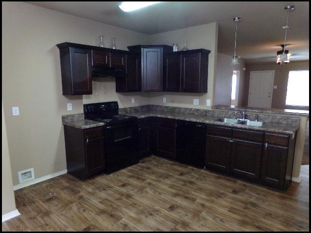 Building Photo - 2104 Fern Valley Dr
