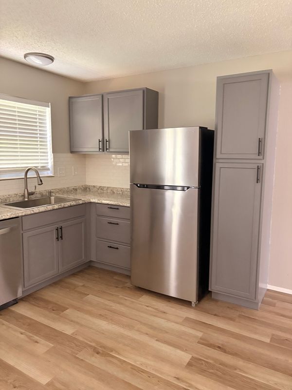 Building Photo - 4076 Fox Island Dr