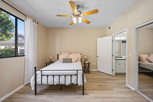 Building Photo - 6900 E Princess Dr