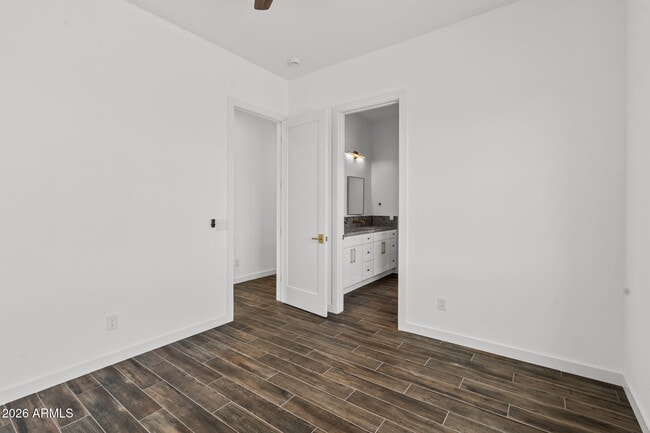 Building Photo - 22926 W La Mirada Dr