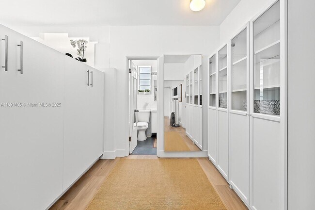 Building Photo - 1005 Meridian Ave