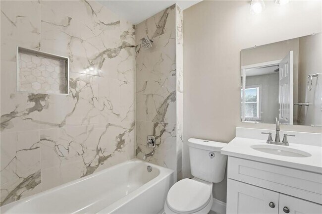 Building Photo - 393 8th St NE