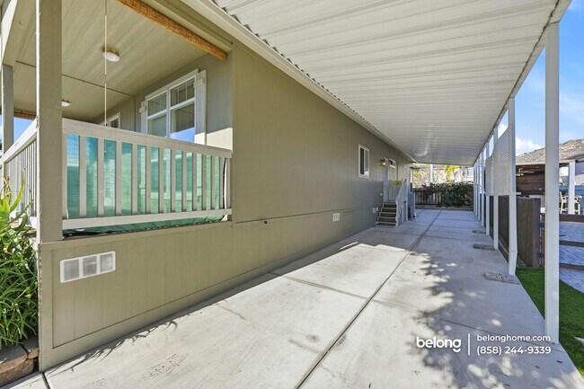 Building Photo - 2700 E Valley Pkwy