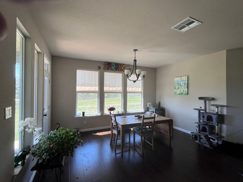 Building Photo - 170 Chester Rd