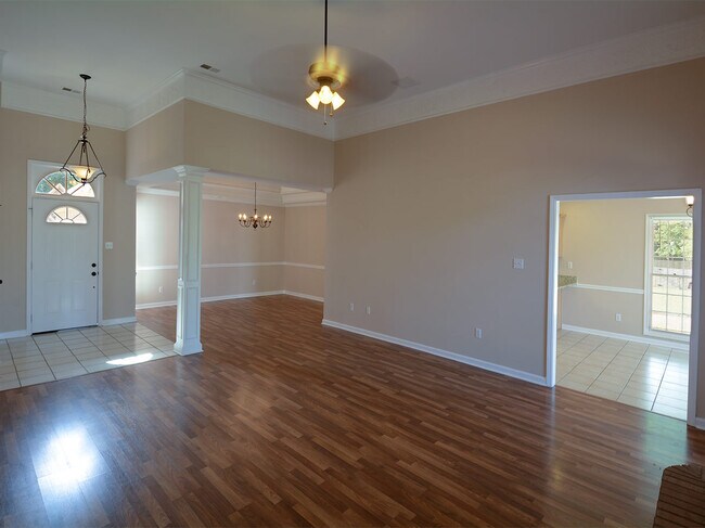 Building Photo - 4 Bed, 2 Bath in Cordova near Walnut Grove