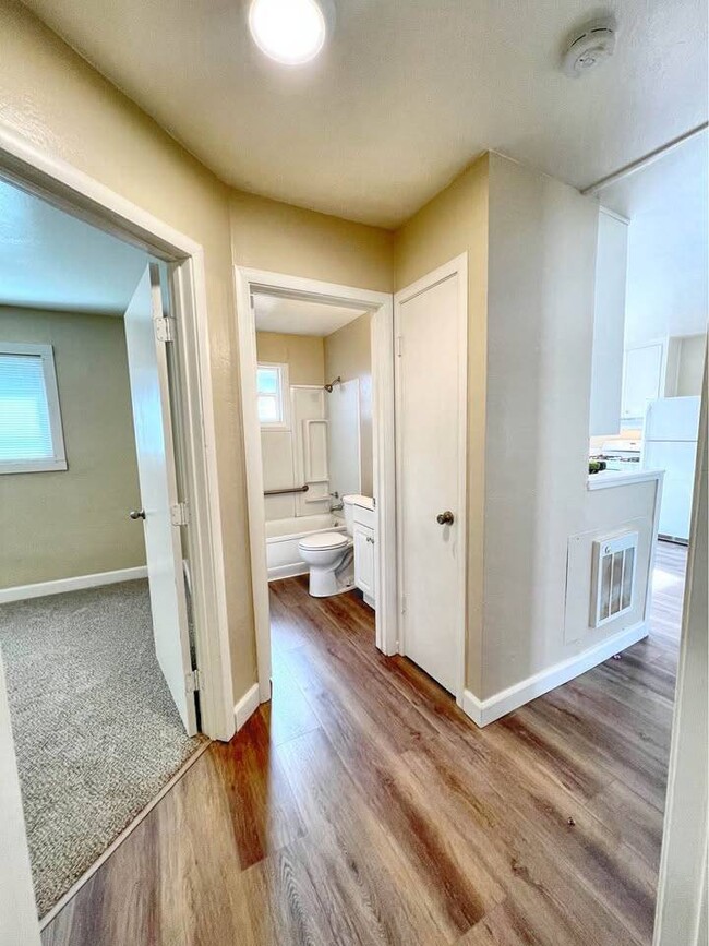 Building Photo - 4160 Oro Ln