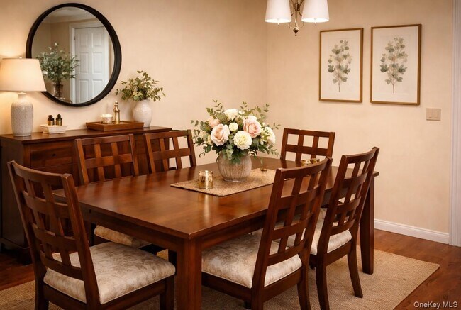 Building Photo - 112 Montrose Dr