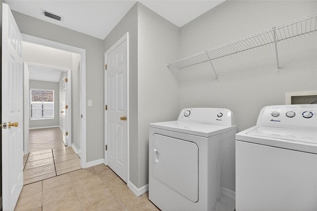 Building Photo - 9613 Cypress Harbor Dr