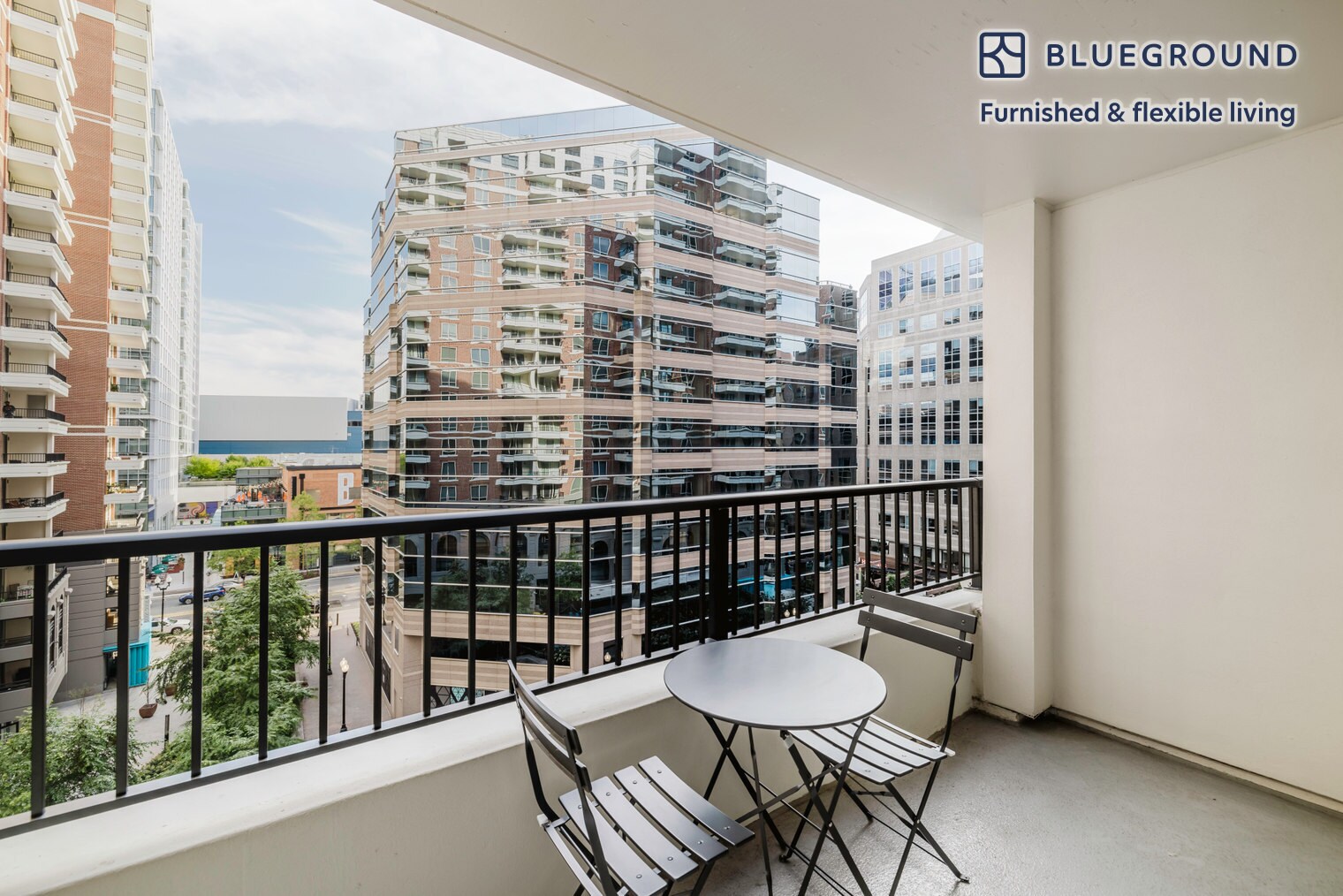 Building Photo - 850 N Randolph St