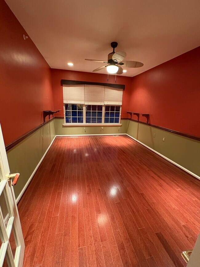 Building Photo - 950 Nathaniel Trail