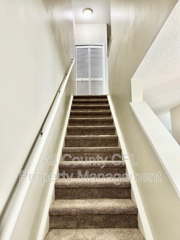 Building Photo - 9305 Jasmine Flower Ln