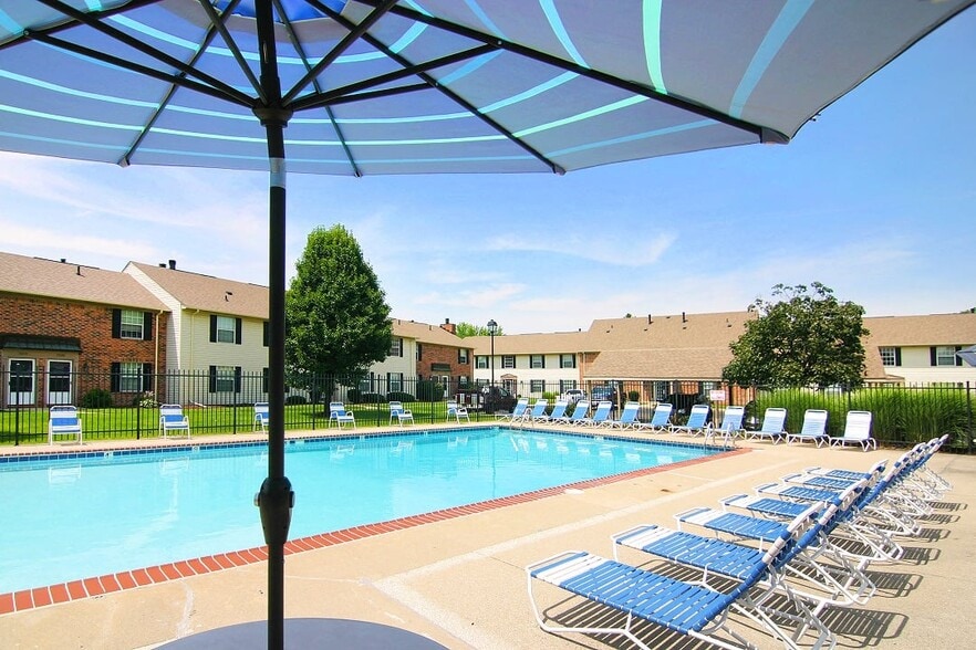 Resort-Style Swimming Pool at Chelsea Village - Chelsea Village