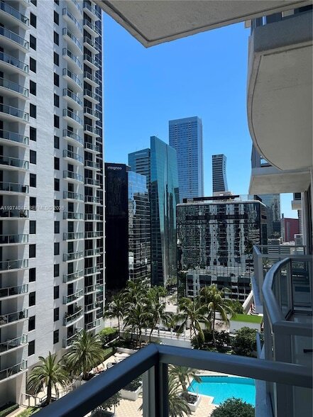 Building Photo - 1050 Brickell Ave
