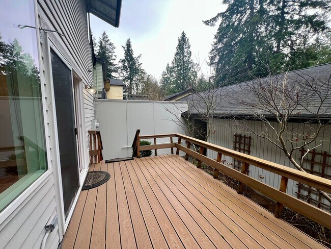 Building Photo - Westside Condo w/ Pool & Garage (Water Included)