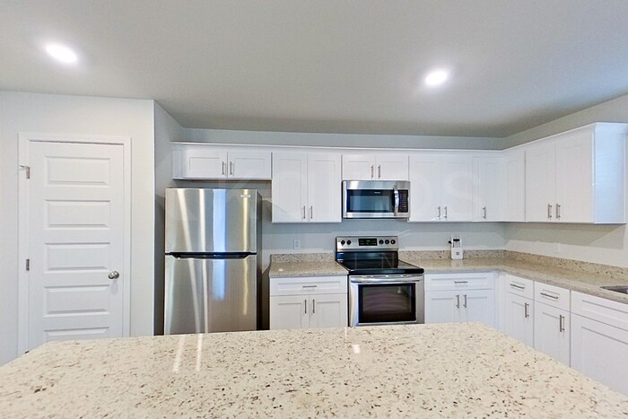 Building Photo - 120 Western Red Cedar Dr